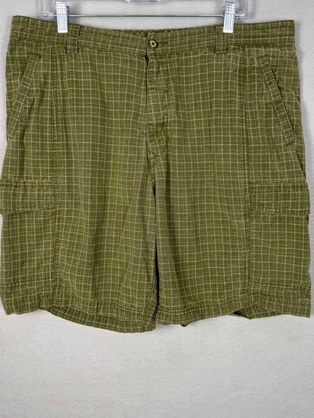 Tommy Bahama Mens 38 Relax Cargo Shorts Olive